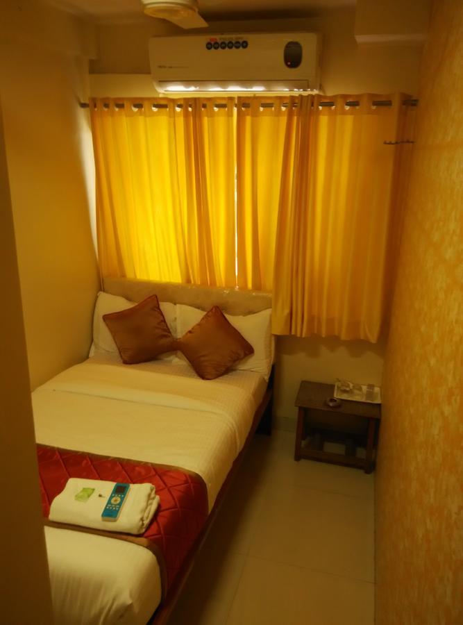Hotel Silver Castle Mumbai Exteriör bild