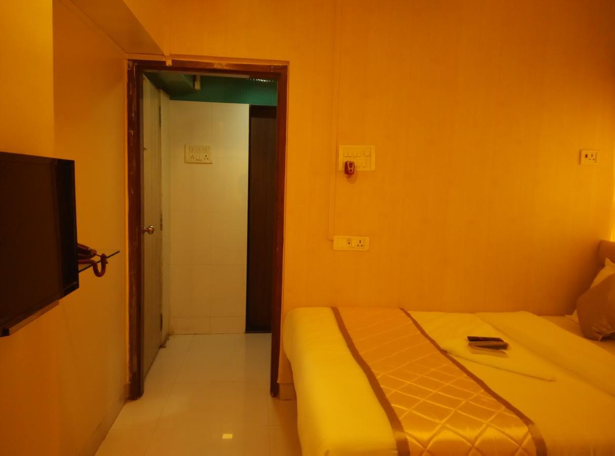 Hotel Silver Castle Mumbai Exteriör bild