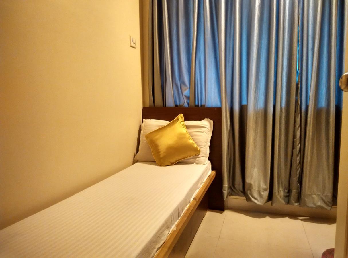 Hotel Silver Castle Mumbai Exteriör bild